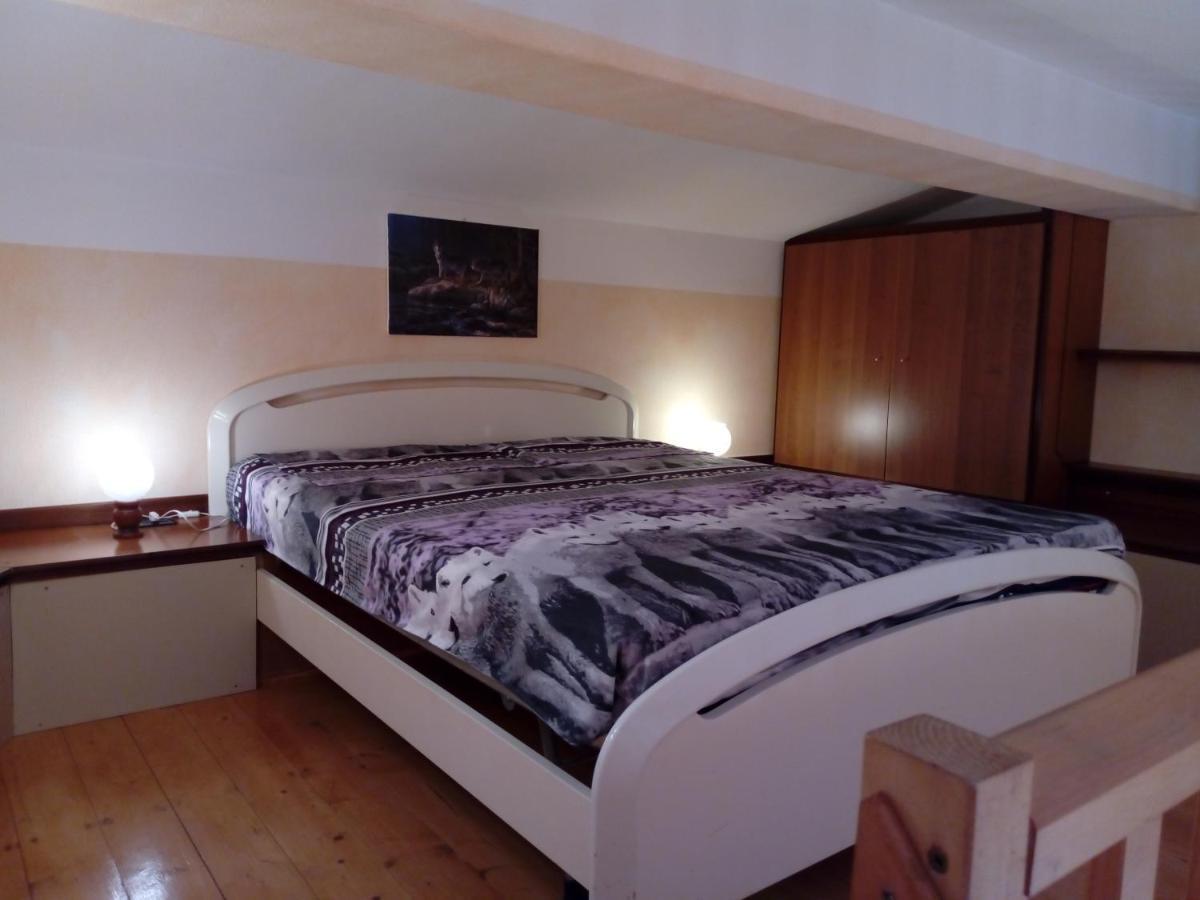 B&B Il Rifugio Del Lupo - E6721 Paringianu Екстериор снимка
